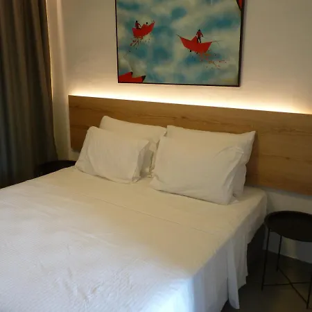 Apartahotel Comfort & Larissa